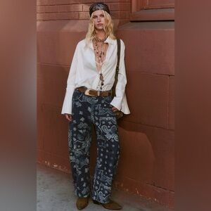 We the Free Good Luck Printed Barrel Jeans 28 NWT
